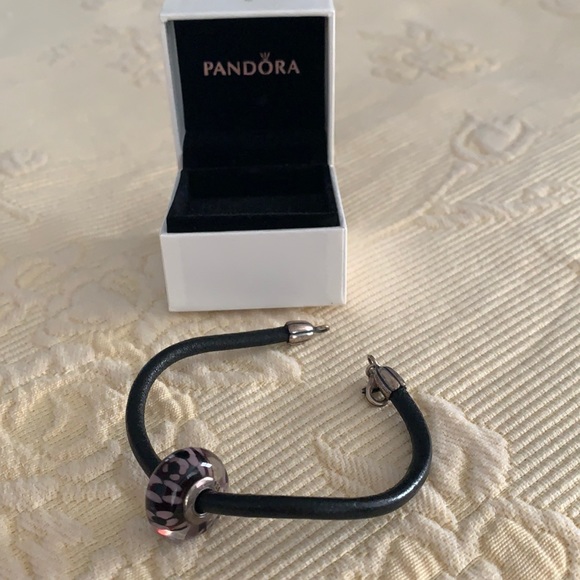 Pandora leather bracelet with large bead - Picture 1 of 2